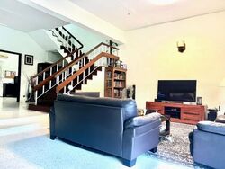 Duchess Avenue (D10), Semi-Detached #612651011